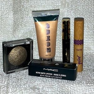 Makeup bundle